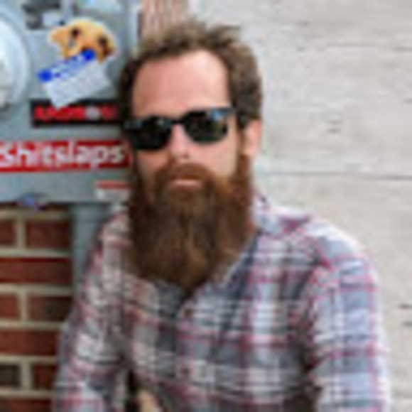 Kyle Barnhart - Poshmark Profile Picture of Kyle Barnhart (@actually_comma) on Poshmark