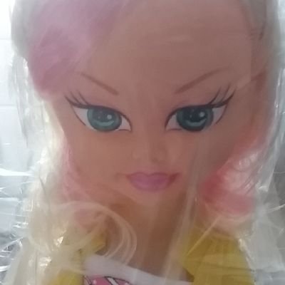 Profile Picture of Lupe Alcaraz (@LupeAlcaraz) on Twitter