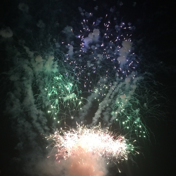 Profile Picture of Ariel Green (@mari5622) on Poshmark