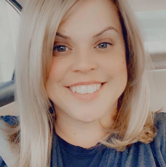 Profile Picture of Amanda Harsted (@abharsted) on Poshmark