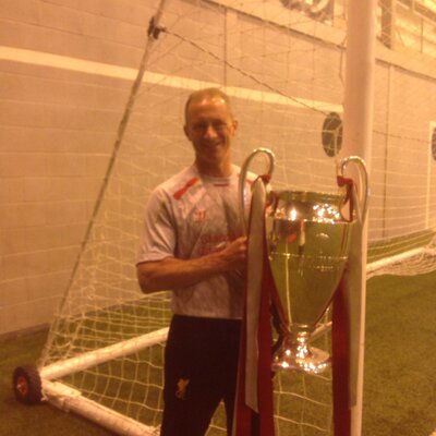 Profile Picture of Ray Curtis (@RayCurtis08) on Twitter