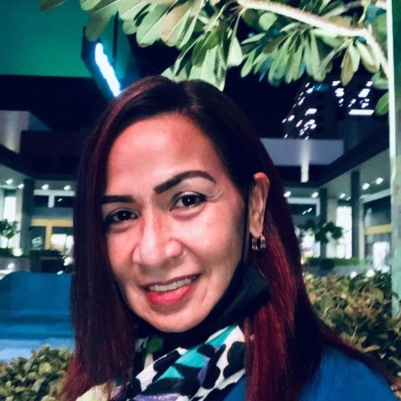 Profile Picture of Juanita Napiza - hutcherson (@joannapiza) on Poshmark