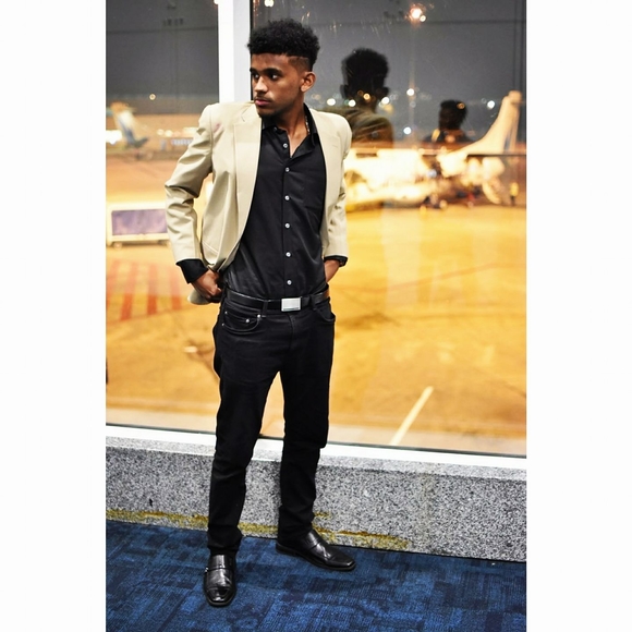 Profile Picture of Anthony Anthony (@anthony_beepath) on Poshmark