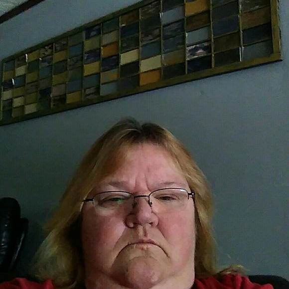 Profile Picture of Christine Salvito (@csalvito) on Poshmark