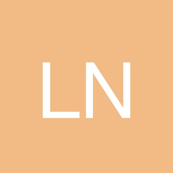 Profile Picture of Lisa Newlin (@lnewli01) on Poshmark