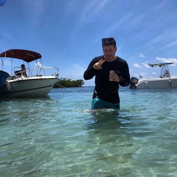 Profile Picture of Rubio Cappas (@rubiocappas) on Poshmark