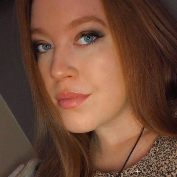 Profile Picture of Sarah danielle Prowker (@sprowker) on Poshmark