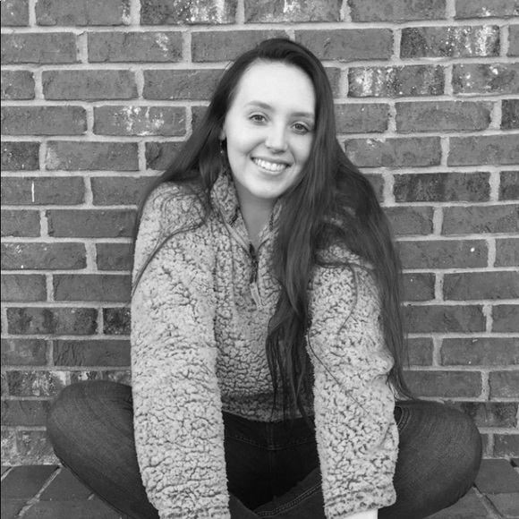 Profile Picture of Jessica Joseph (@_jessicajoseph) on Poshmark