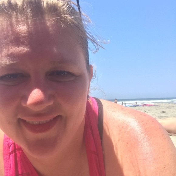 Profile Picture of Sharon Keeth (@skeeth73) on Poshmark
