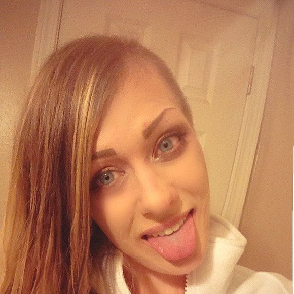 Profile Picture of Katie Gratias (@katiegirl12) on Poshmark