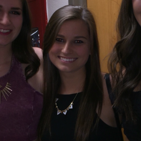 Profile Picture of Olivia Zurad (@ozurad) on Poshmark