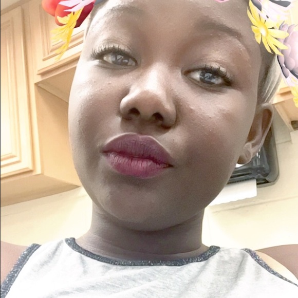 Profile Picture of Evena Francois (@evena123) on Poshmark