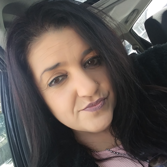 Profile Picture of Lucia Aguiar (@shortyep69) on Poshmark