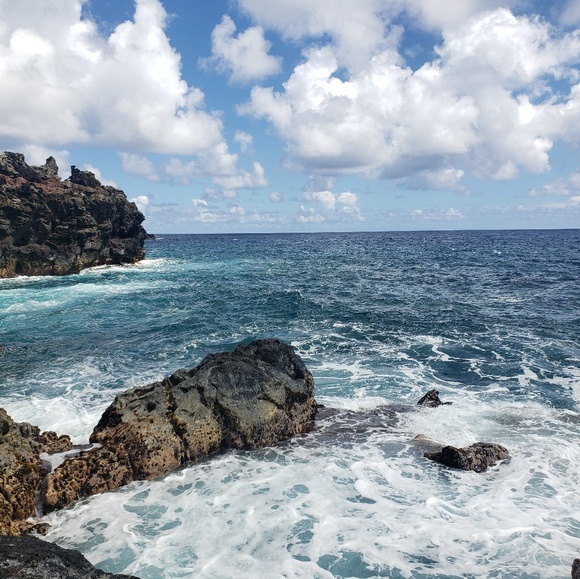 Profile Picture of Joanna Mendrin (@joannachern) on Poshmark