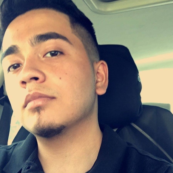 Profile Picture of Jesse Corral (@jessecr911) on Poshmark