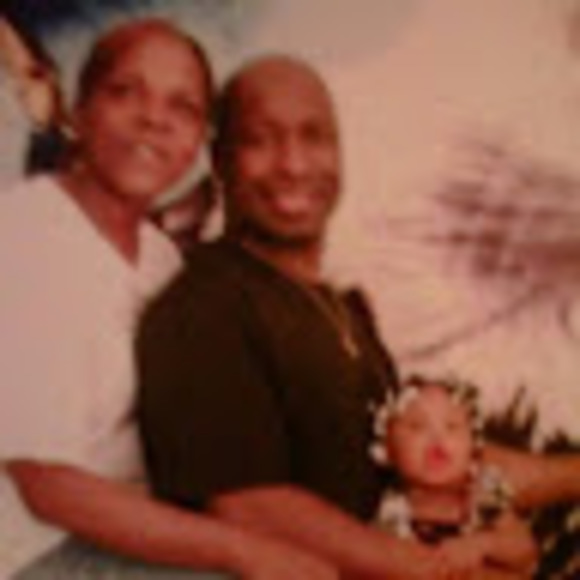 Profile Picture of Leon Willis (@leonwillis67) on Poshmark