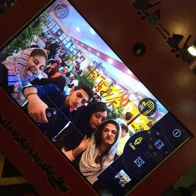 Profile Picture of Why Block Tara? (@block_tara) on Twitter