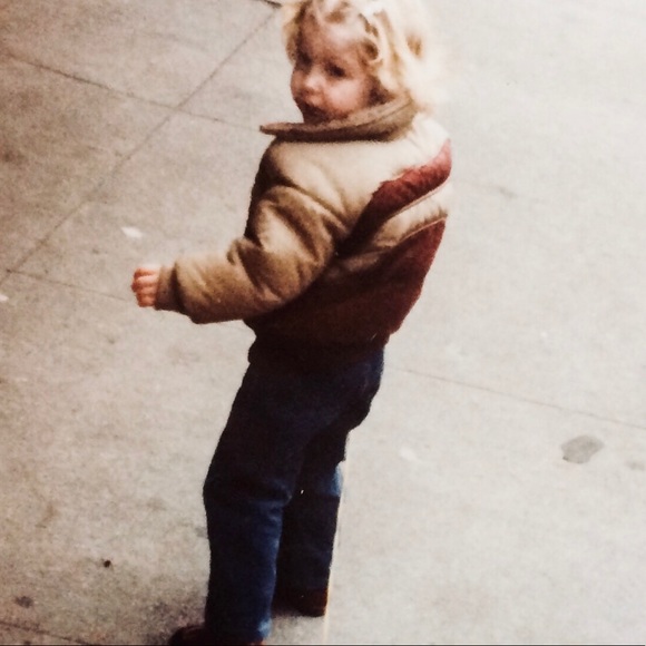 Profile Picture of Annie Cantilena (@acarlson124) on Poshmark