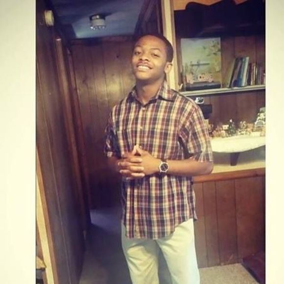 Profile Picture of Caleb Benjamin (@calebbenjamin17) on Poshmark