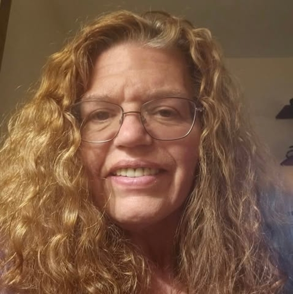 Profile Picture of Sandra Cortright (@crazydragonz) on Poshmark