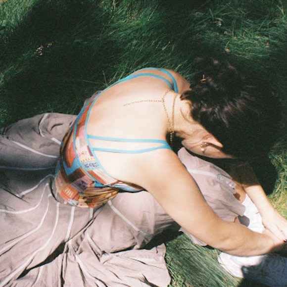 Profile Picture of Jenna Elson (@jennamollyelson) on Poshmark