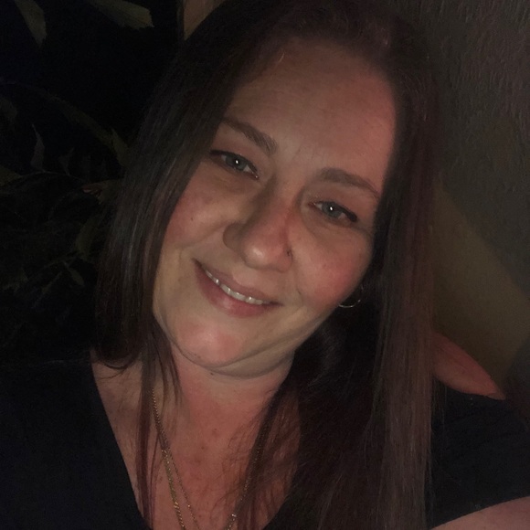 Profile Picture of Crystal Pollard (@christiansmomm) on Poshmark