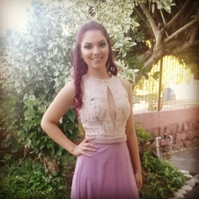 Profile Picture of Lola Schneider (@LolaSch_15) on Twitter