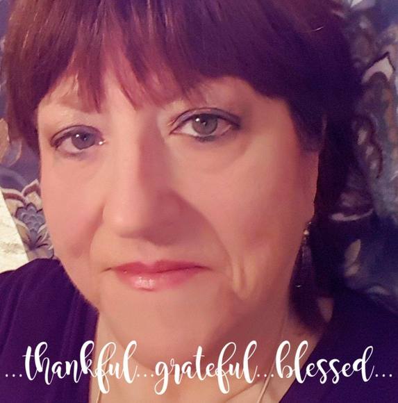 Profile Picture of Joanne Chauvin (@angel6857) on Poshmark