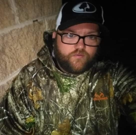 Profile Picture of Jesse Burroughs (@jesseburroughs) on Poshmark