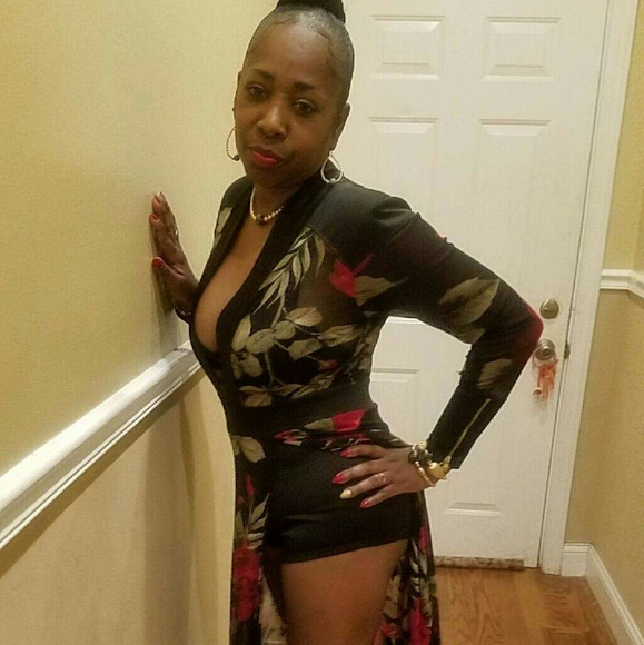 Profile Picture of Laticia Jackson holt (@ljacksonholt) on Poshmark