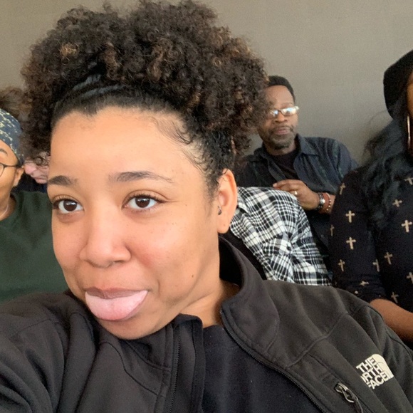 Profile Picture of Camille Wingo (@cawingo) on Poshmark