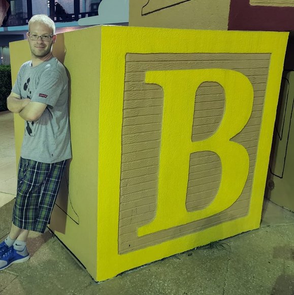 Profile Picture of Brett Rosenblum (@knowgood_xxll) on Poshmark