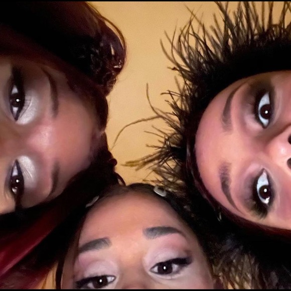 Profile Picture of Carter Harris (@harriscarter) on Poshmark