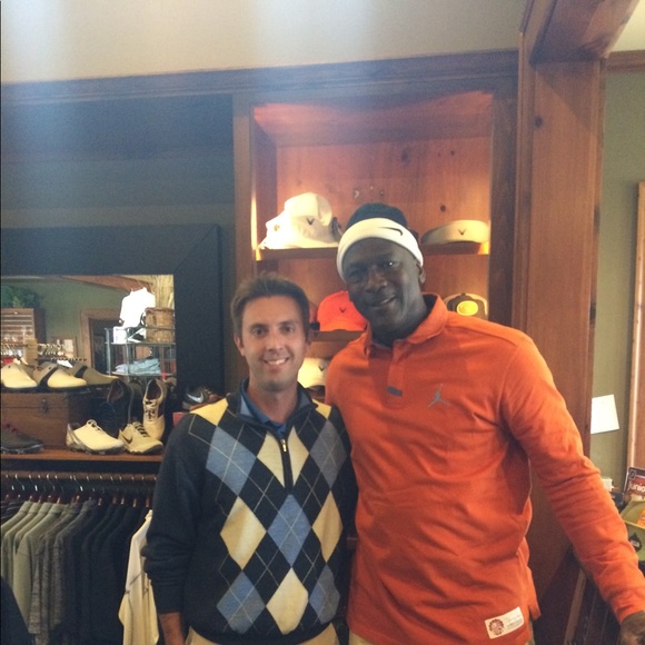 Profile Picture of Luke Elfner (@lucasjfox) on Poshmark