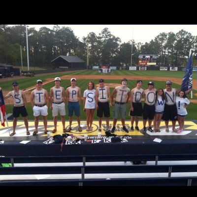 Profile Picture of Cathey (@AlexCathey) on Twitter