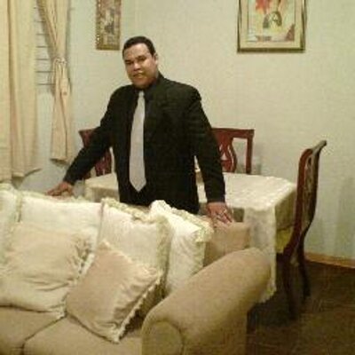 Profile Picture of Jonathan Almonteon Twitter