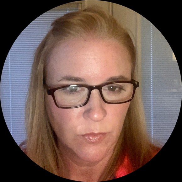 Profile Picture of Mandy Jackson (@shelleyjack) on Poshmark