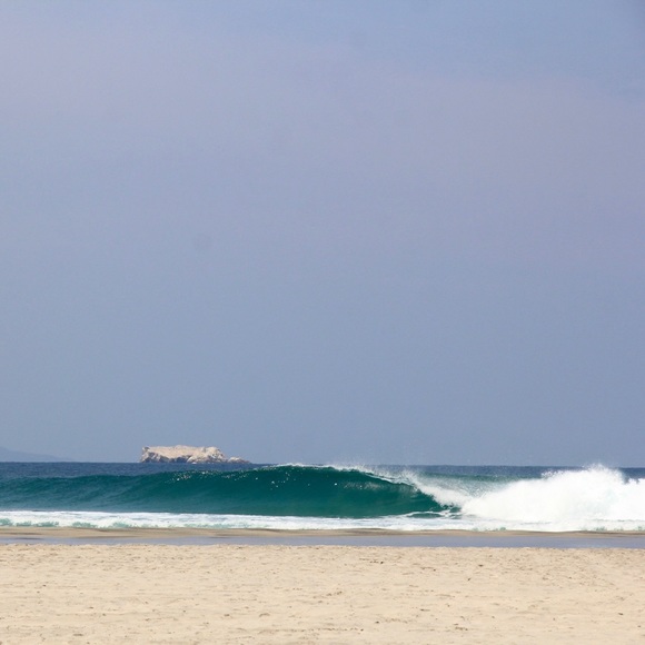 Profile Picture of Eva Mota (@evamota__) on Poshmark