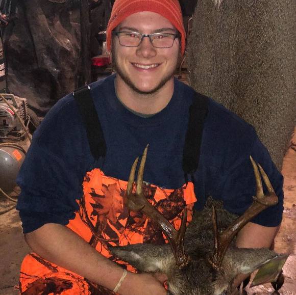 Profile Picture of Clayton Watson (@claytonwatson) on Poshmark