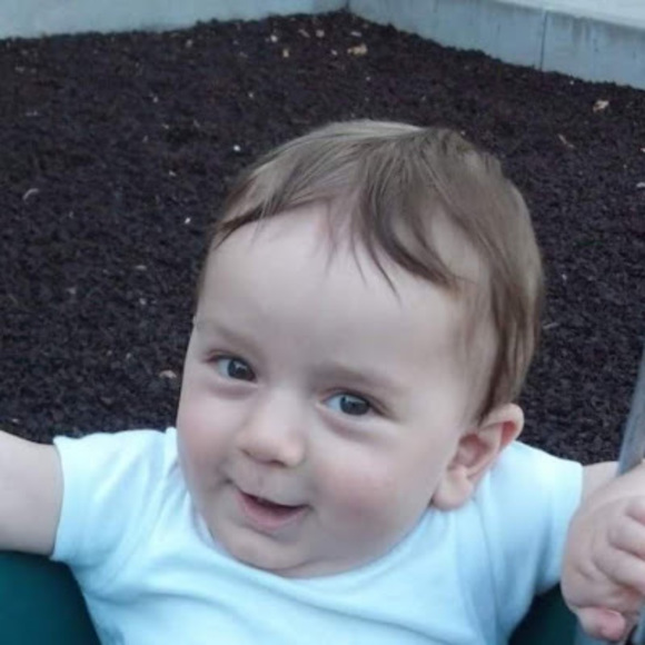 Andrew Yonan - Poshmark Profile Picture of Andrew Yonan (@andrewyonan834) on Poshmark