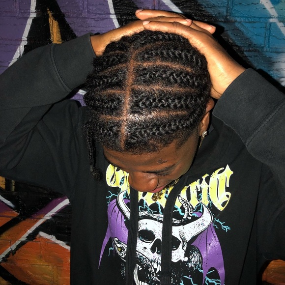 Profile Picture of Shawn Francois (@shapalestrina) on Poshmark
