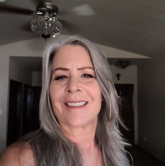 Profile Picture of Valerie Vandevelde (@vlettunich) on Poshmark