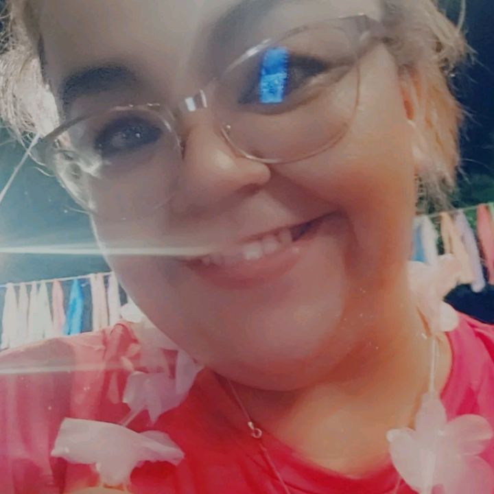 Profile Picture of Mirna Cabral (@mirnacabral) on Tiktok
