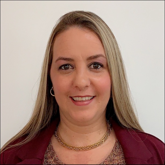 Profile Picture of Alibech Jaus perez (@alij2019) on Poshmark