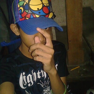 Profile Picture of kenneth france (@bluetrux) on Twitter