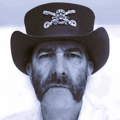 Profile Picture of Kevin McCloud (@Kevin_McCloud) on Twitter