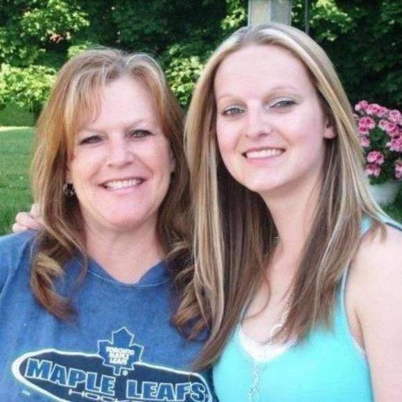 Profile Picture of Joanne Tempelaar (@doin_it_4_me) on Poshmark