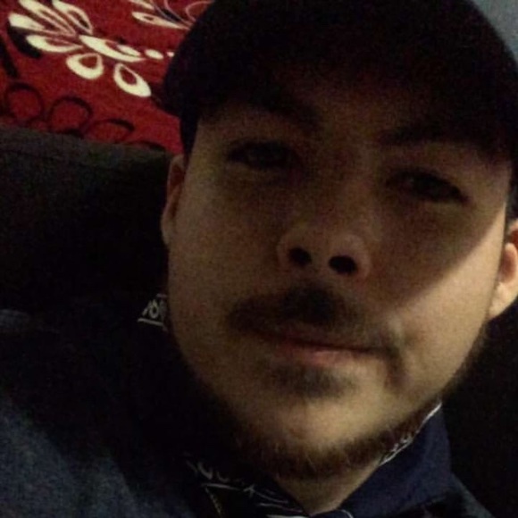 Profile Picture of Jonathan Vela (@jayvela2) on Poshmark