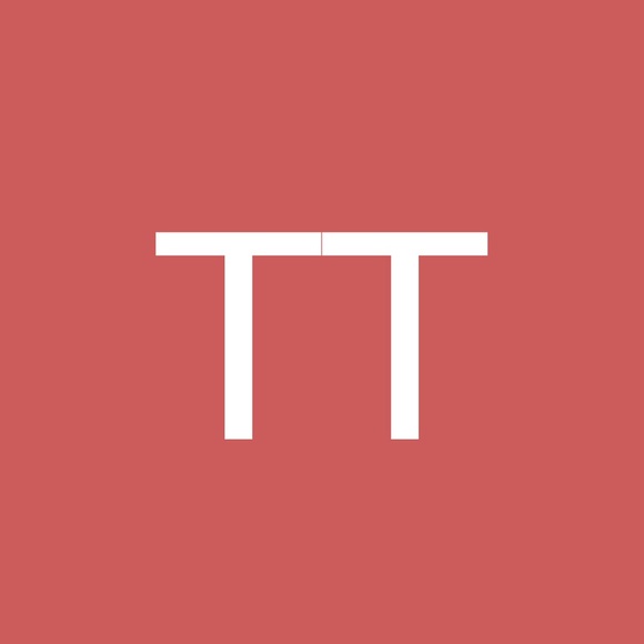 Profile Picture of Tawanda Thomas (@tawandathomas) on Poshmark