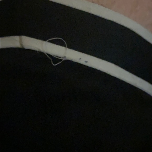 Russell Sutherland - Poshmark Profile Picture of Russell Sutherland (@russbuss100) on Poshmark